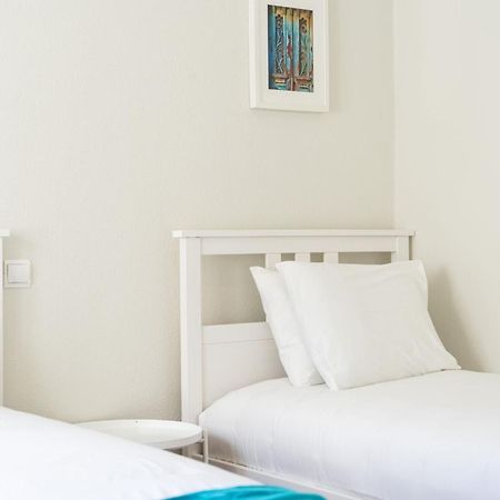 Comfy Flat W/ Rooftop Beach View By Lovelystay Burgau Luaran gambar