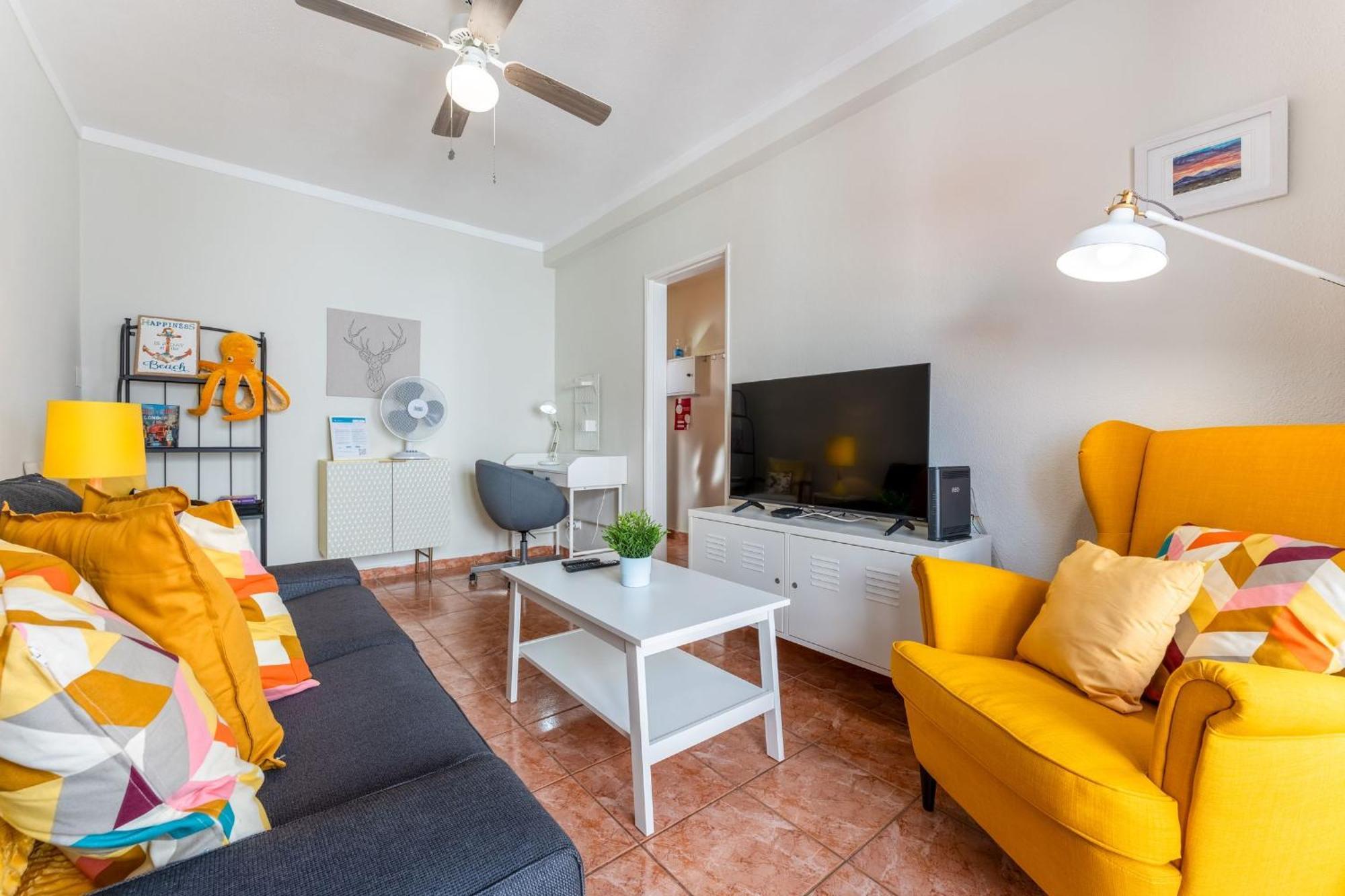 Comfy Flat W/ Rooftop Beach View By Lovelystay Burgau Luaran gambar