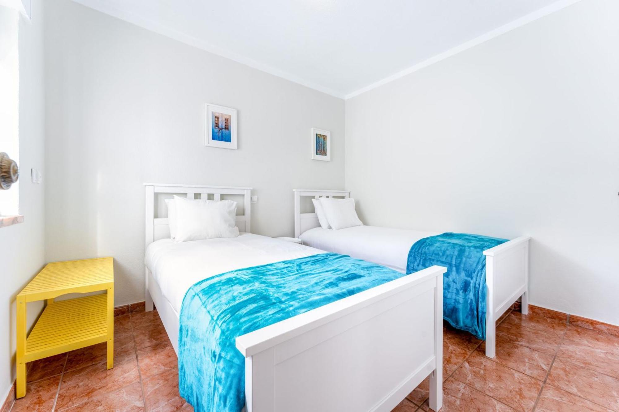 Comfy Flat W/ Rooftop Beach View By Lovelystay Burgau Luaran gambar
